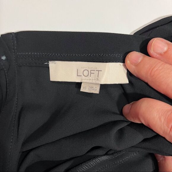 Loft pullover blouse with scalloped sleeve - Picture 11 of 11